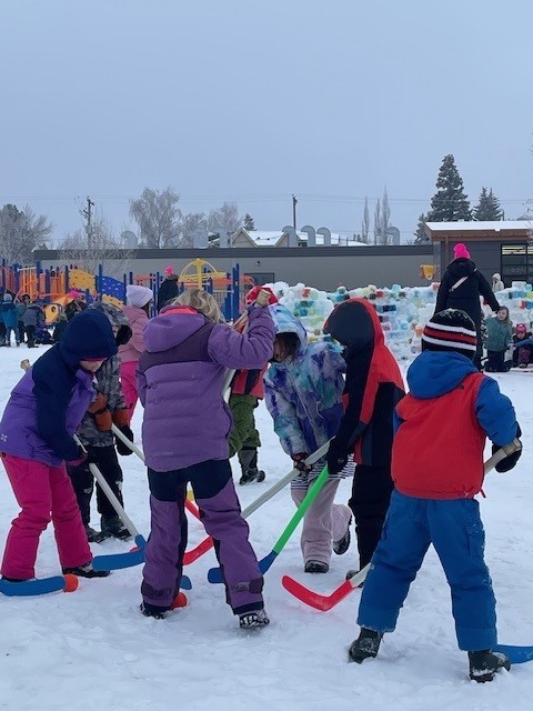 Students play hockey